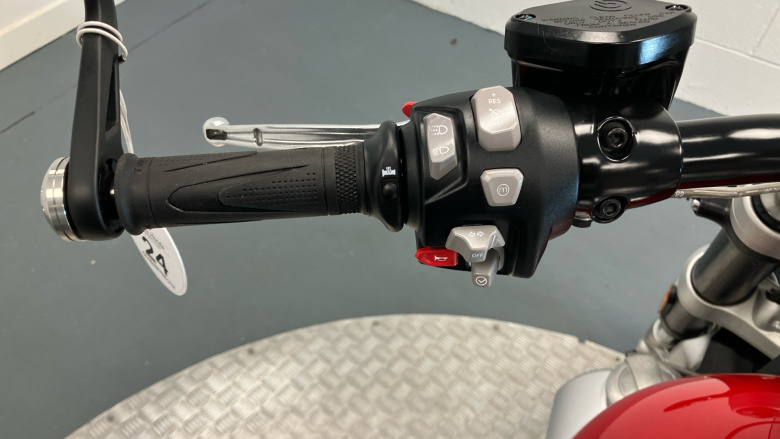 Triumph Rocket 3 GT Chrome (23MY)